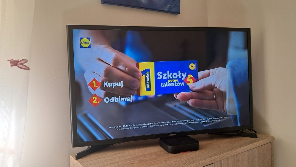 Telewizor Samsung 32 cale mało używany