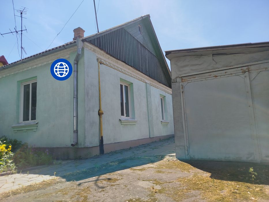 Продам частину будинку з фасадом на вулиці Східній