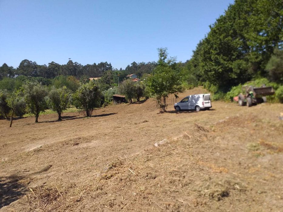 Terreno para construção junto à ecopista do dão