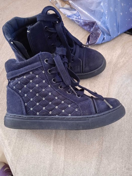 Buty zamszowe dziewczece