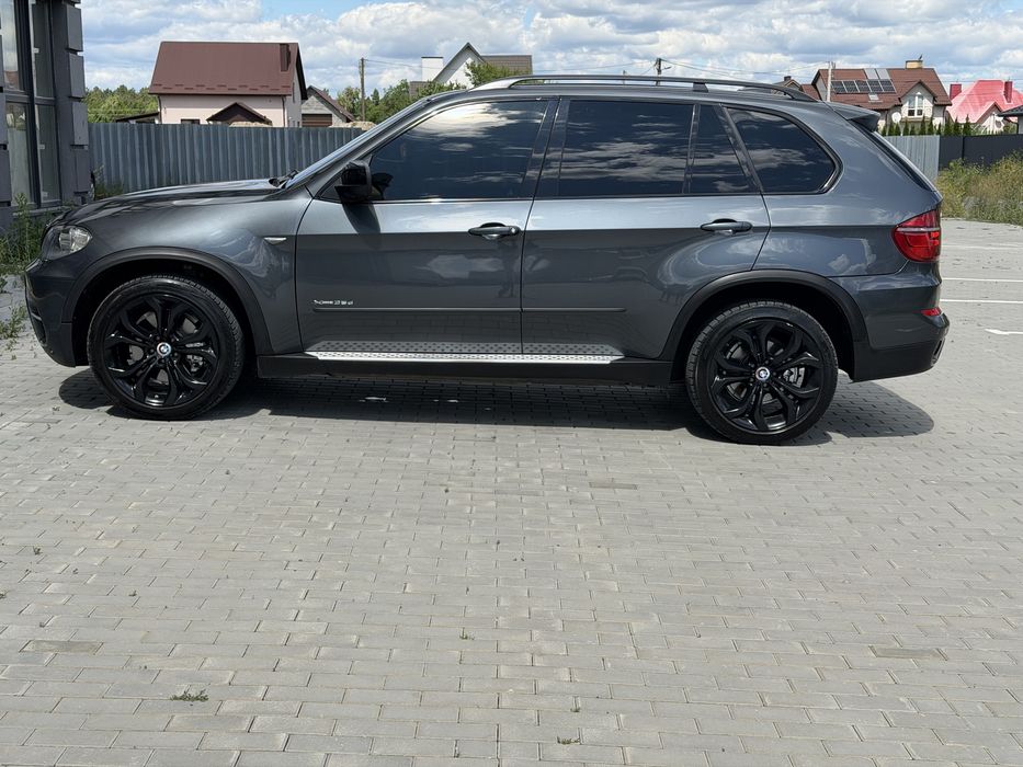 BMW X5 e70  2011 рік
