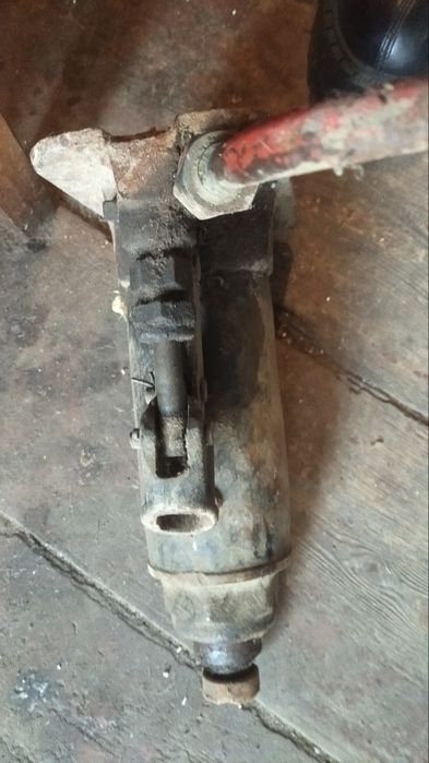 Домкрат с манометром 5 тонн