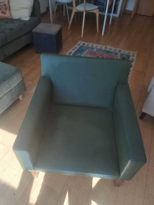 Sofa Vintage verde e em bom estado