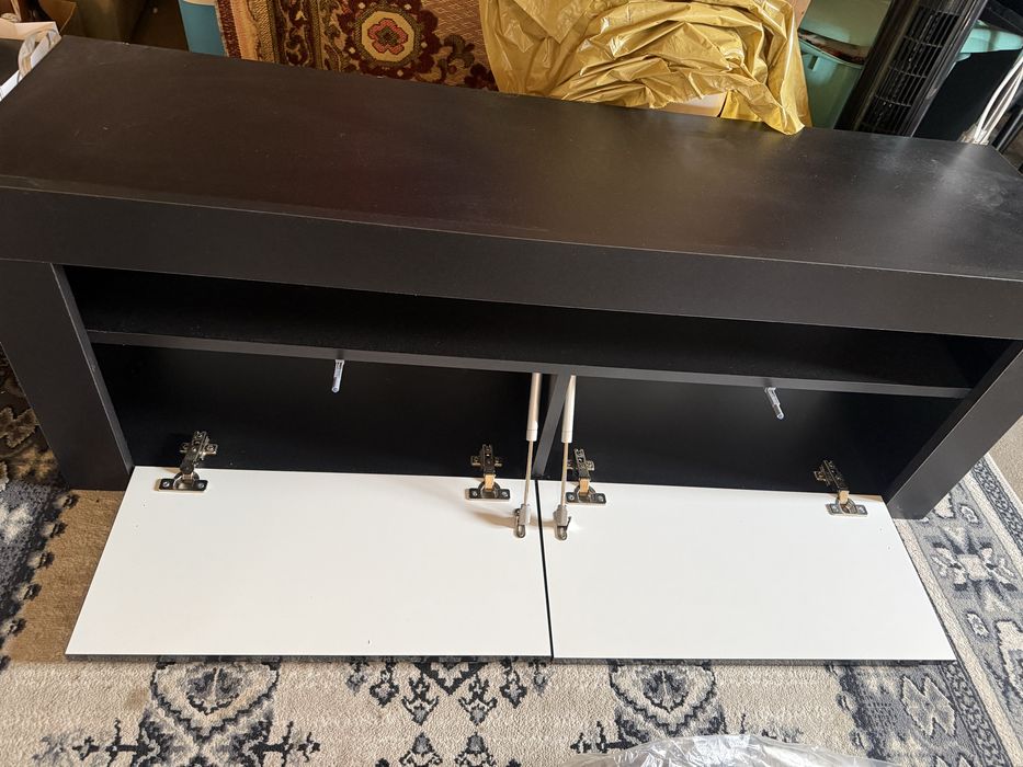 Rtv pod tv czarna mat-połysk