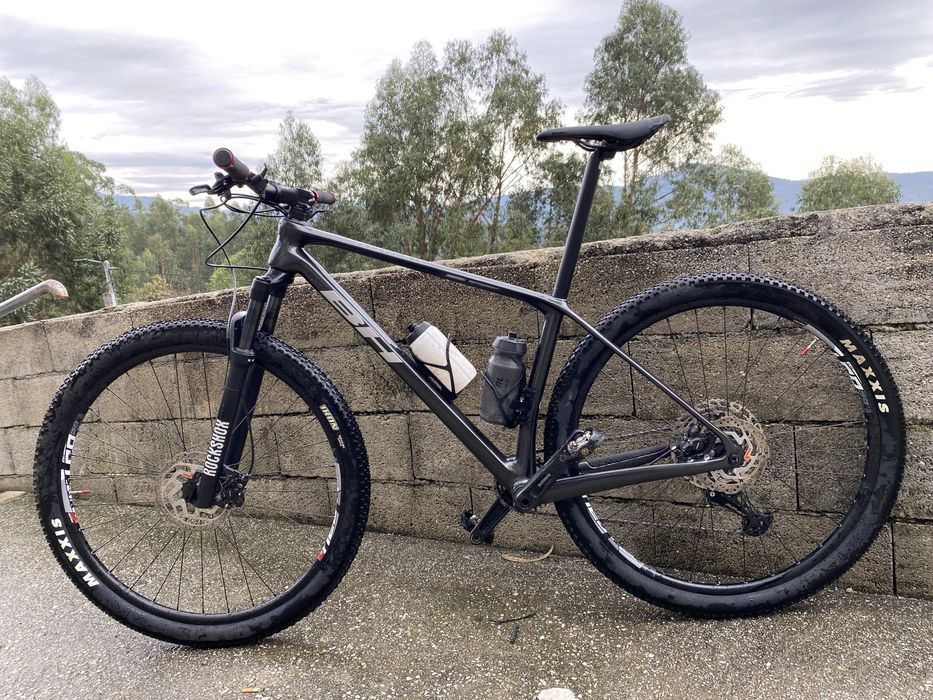 Vendo bicicleta BTT Marca BH