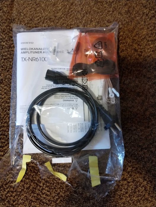 Amplituner Onkyo TX-NR6100,  pilot, karton