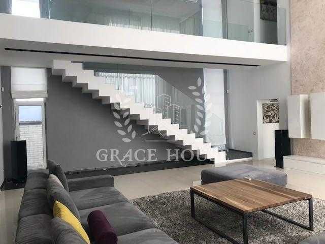 Продажа дома с ремонтом на Нивках 290 м2. бассейн, закритий КГ, охрана