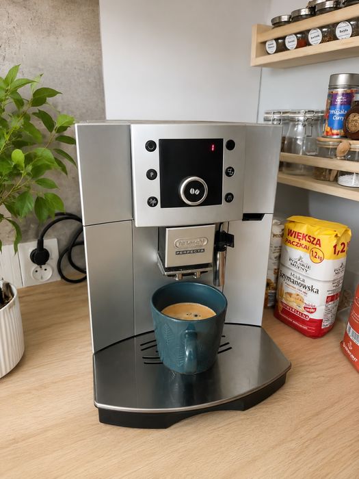 Ekspres do kawy De'Longhi Perfecta ESAM 5500 automatyczny sprawny
