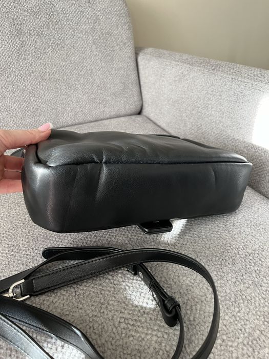 Сумочка  Mango, колір чорний