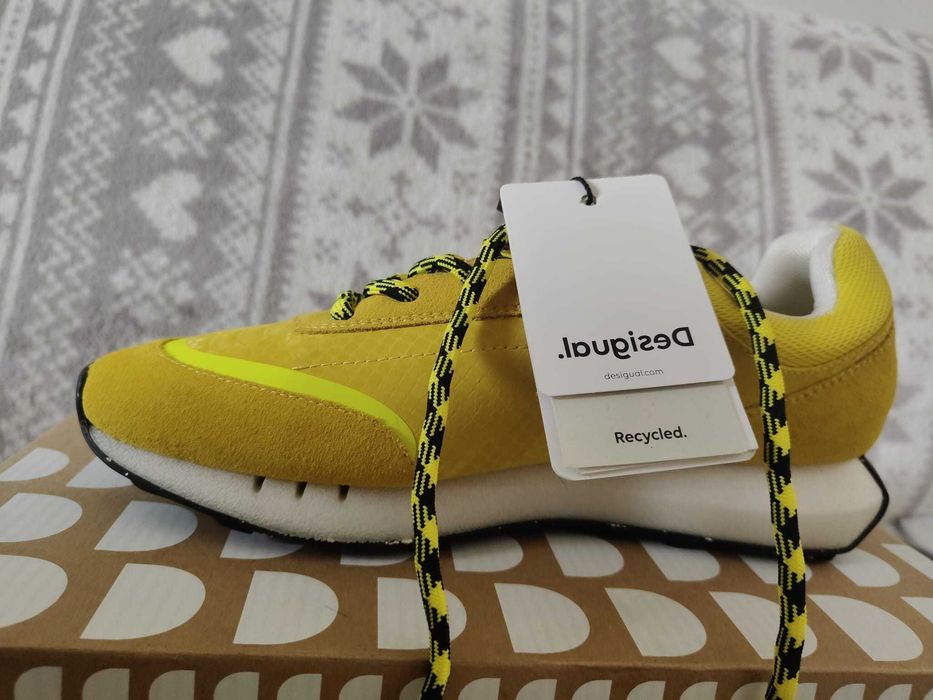 nowe adidasy Desigual, na lato, rozmiar 38, żółte