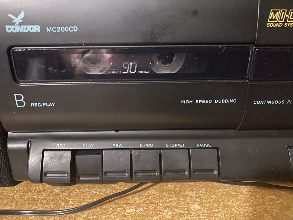 Wieża Condor MC 200 CD z kolumnami