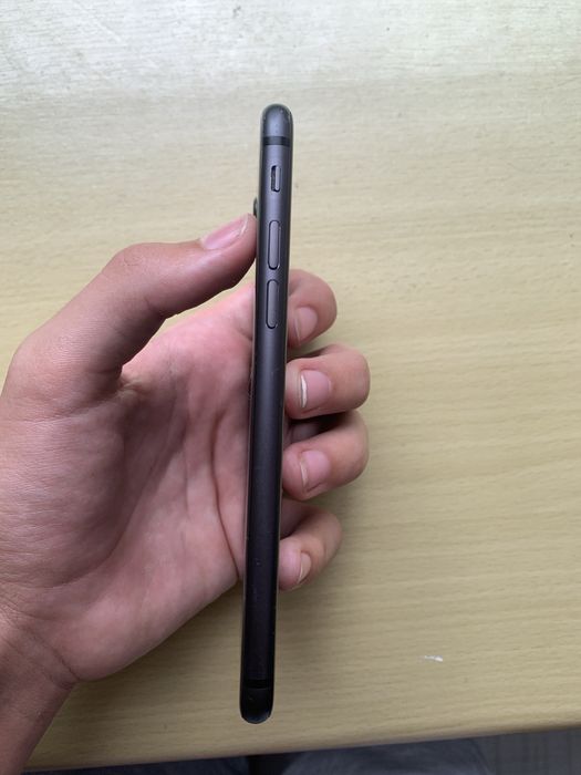 TERMINOWO Sprzedam iPhone 8