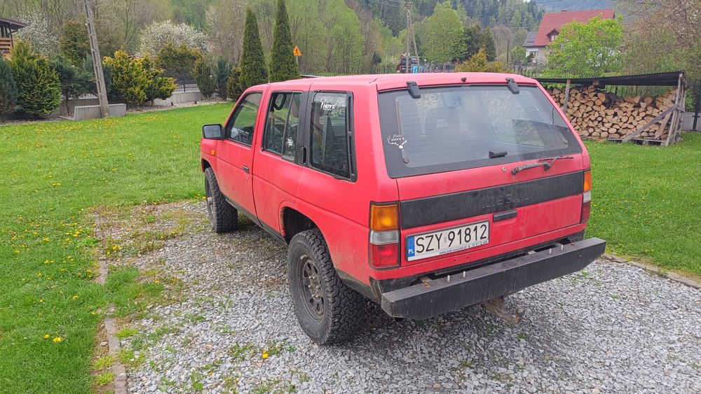 Nissan Terrano 1
