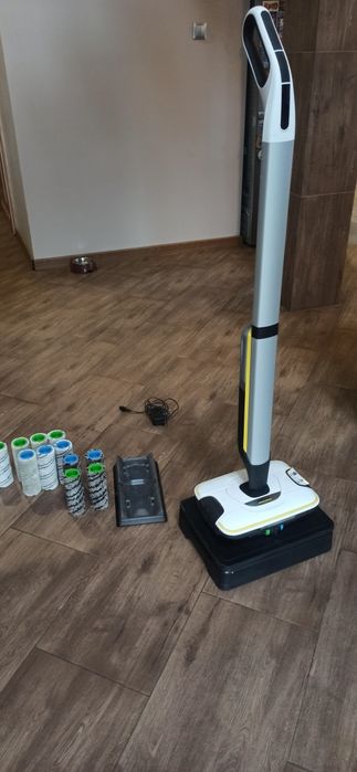 Mop elektryczny Karcher FC 7 bezprzewodowy 3 tryby pracy led