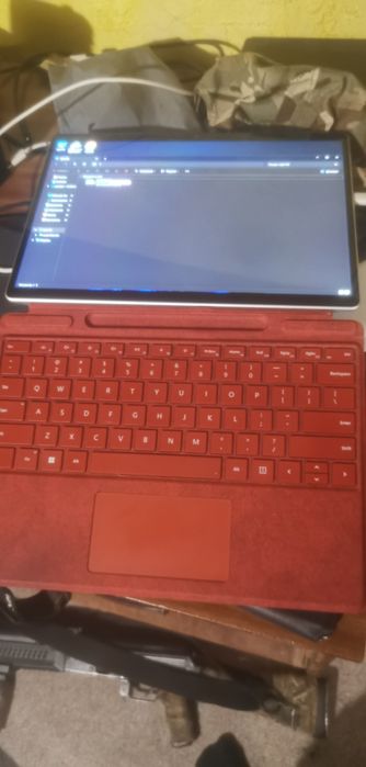 Microsoft surface pro 8