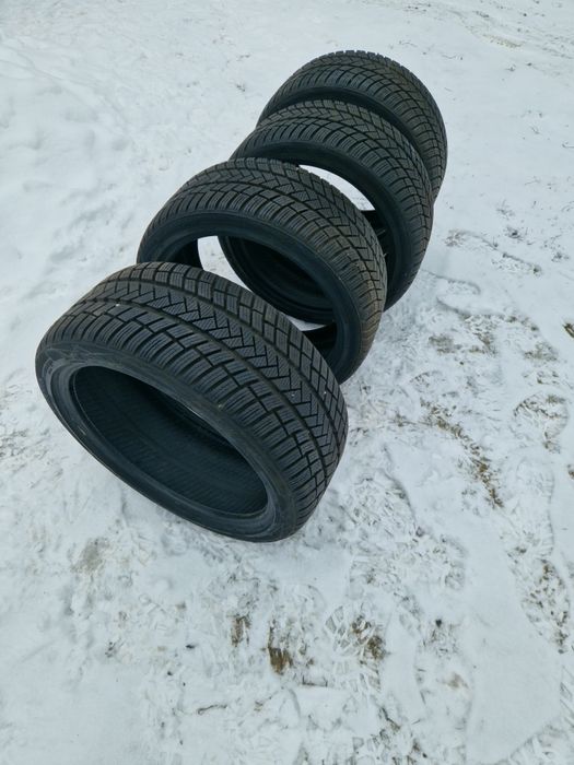 Sprzedam Opony zimowe VREDESTEIN Wintrac Pro 215/40R17  24r