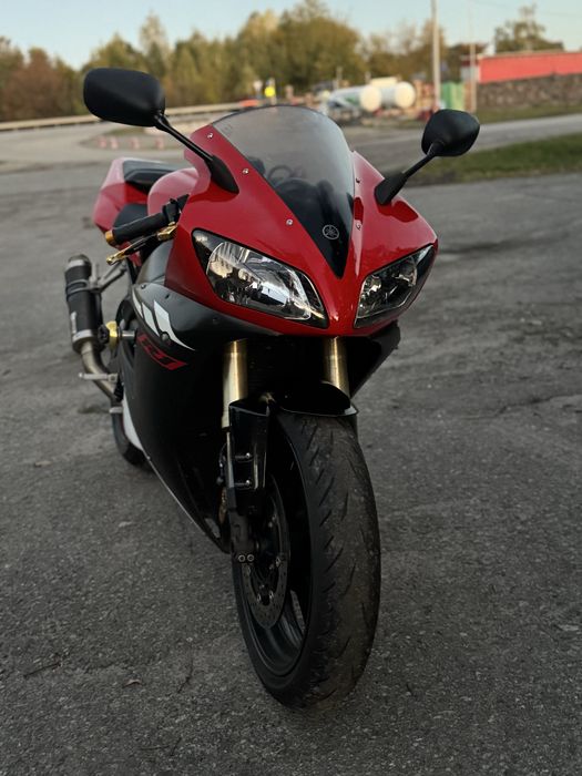 Yamaha YZF R1 2003: 5 600 $ - Мотоцикли Дорожнє на Olx