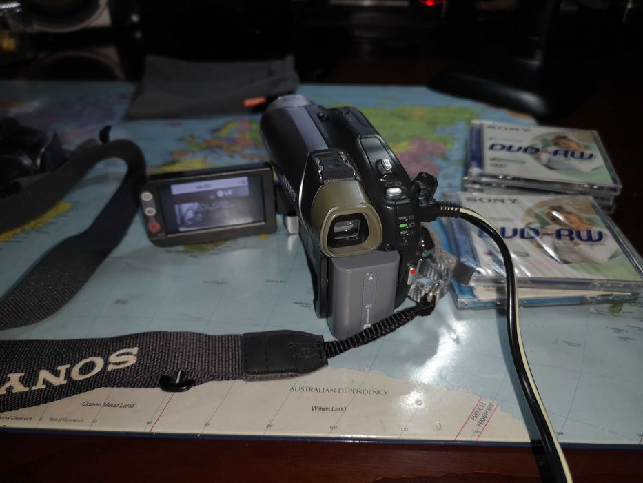Camara SONY DCR-DVD 203E