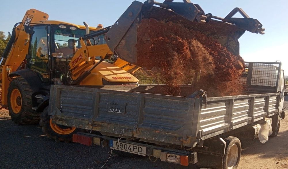 ENTULHO DE OBRAS recolha em contentores e carrinha em Lisboa e Setúbal