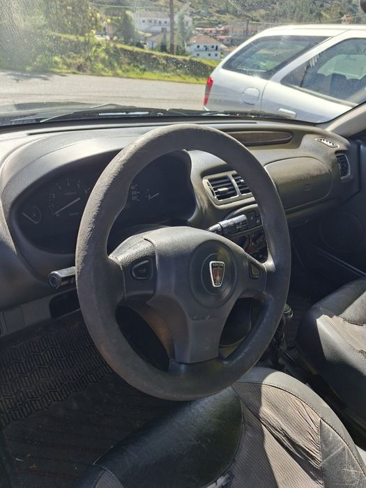 Rover 25 1.4 avariado
