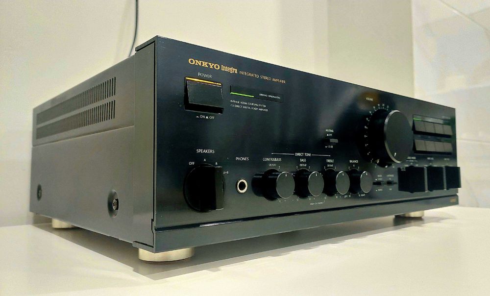Amplificador "High-End" ONKYO Integra A-8450 (Músculo e Dinâmica de Classe) c/2x120w