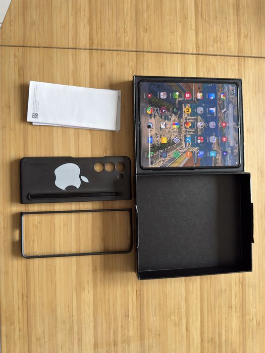 Galaxy Z Fold 5 512 - (Bom estado - Ver info)