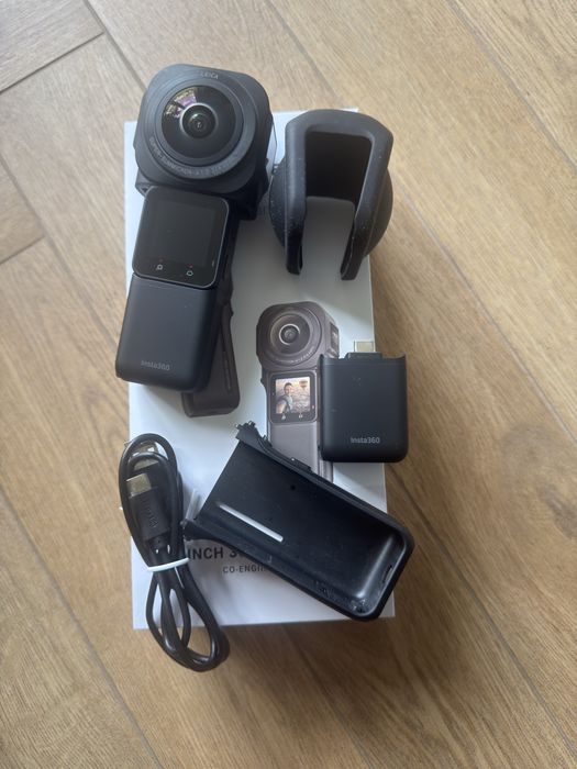 Kamera Insta 360 ONE RS 1-INCH EDITION