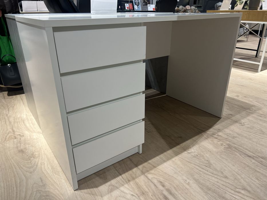 Продам стіл(самовивіз)