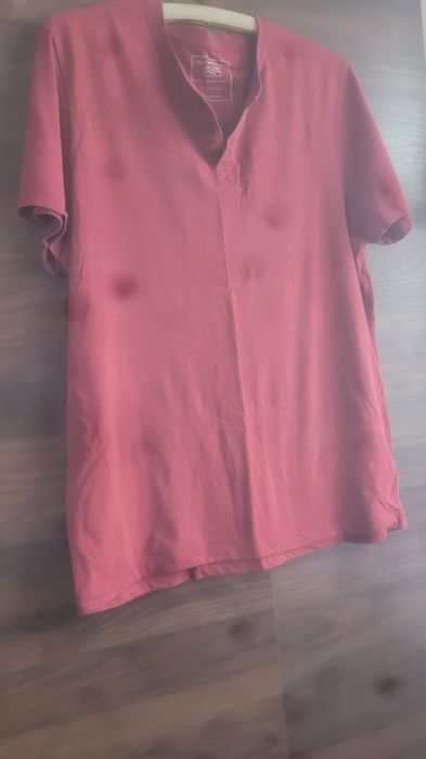 Koszulka męska szer.pod pachą 55cm.