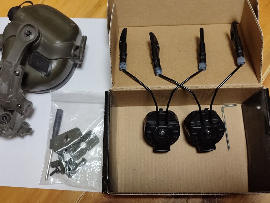 Наушники Earmor L ,запчасти