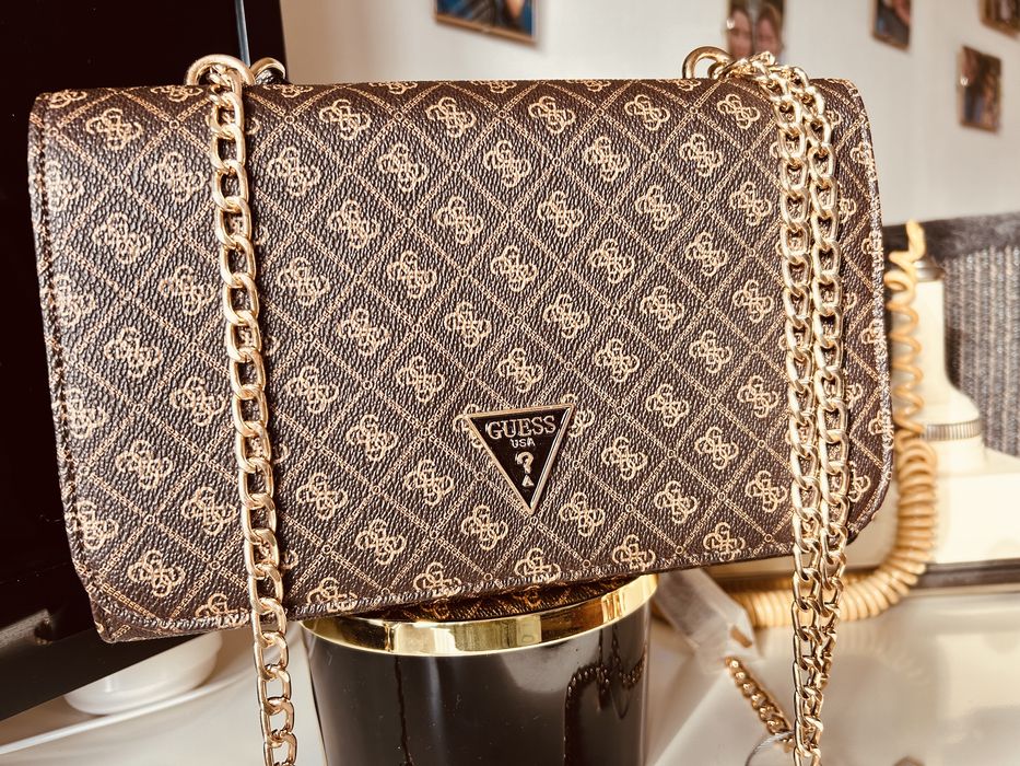 Kopertowka damska guess