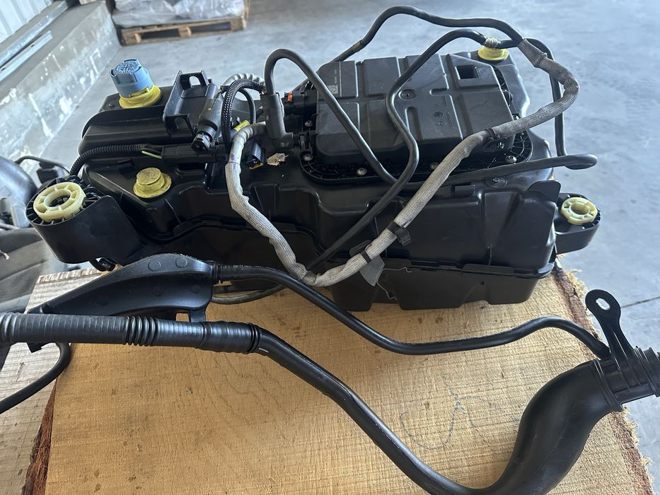 Deposito adblue peugeot patner,citroen berlingo,c4,ds4pegeot 3008