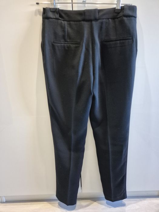 Czarna spodnie Mango 36