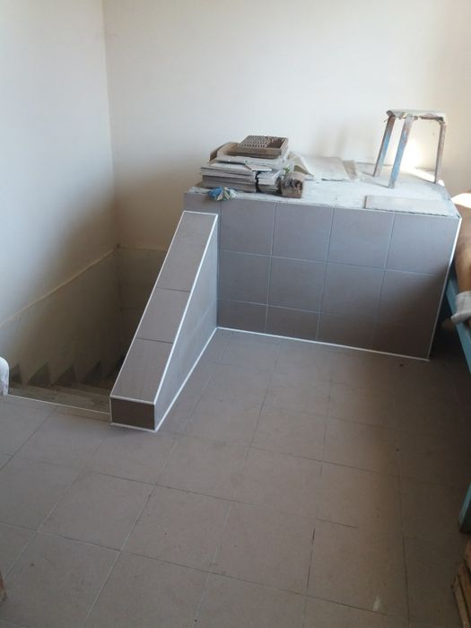 Продається двоповерховий житловий будинок