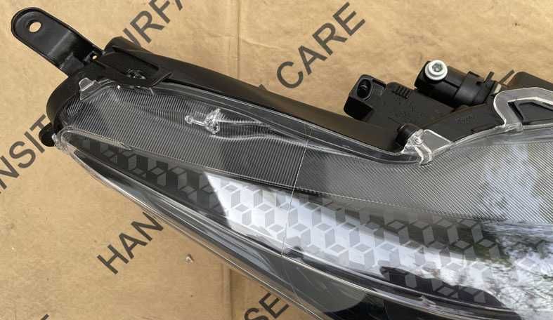 otica frontal DT toyota yaris IV (P21)