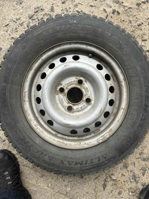 Продам шини зима General 175/70r13 бу