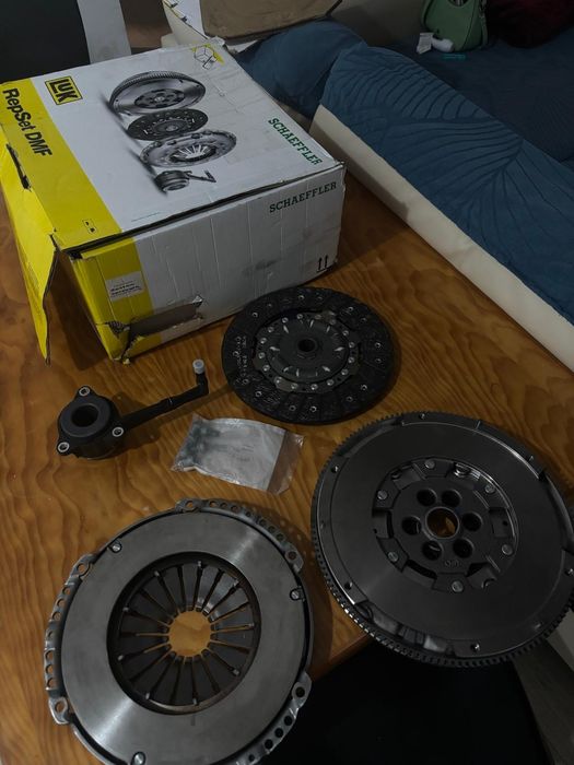 Kit Embraiagem Bimassa LuK NOVO 600001300 (1.9 TDI / 2.0 TDI VAG)