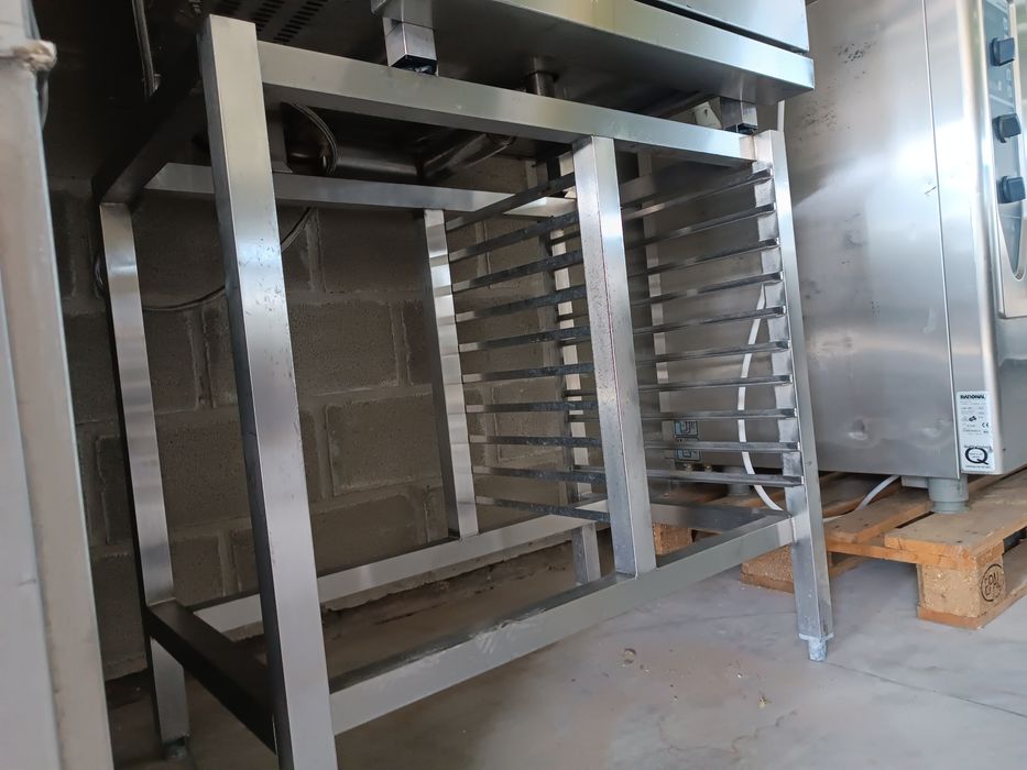 Пароконвектомат 10 рівнів Eloma електричний з підставкою