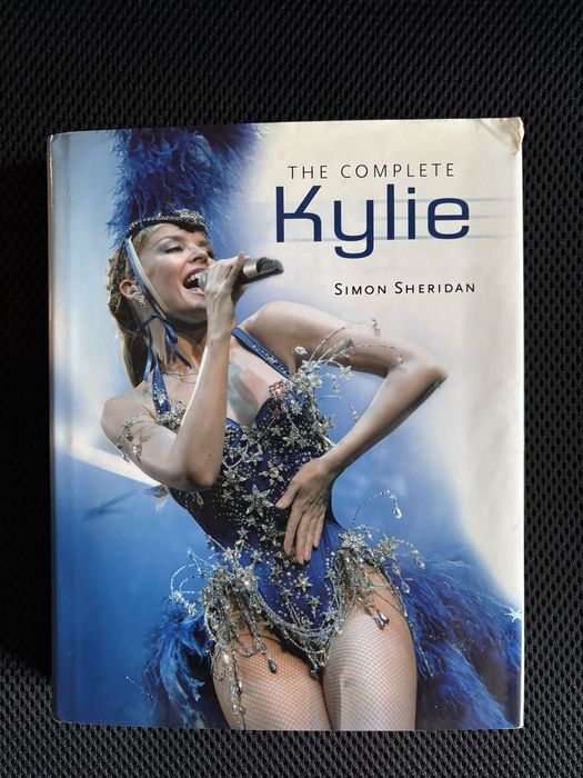 Livro “The Complete Kylie” por Simon Sheridan