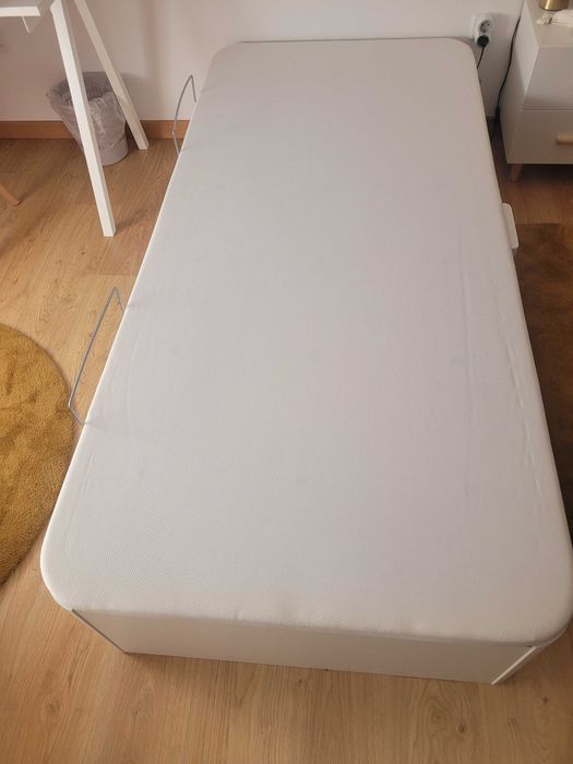 Sommier 90x200, com arrumação e elevação hidráulica