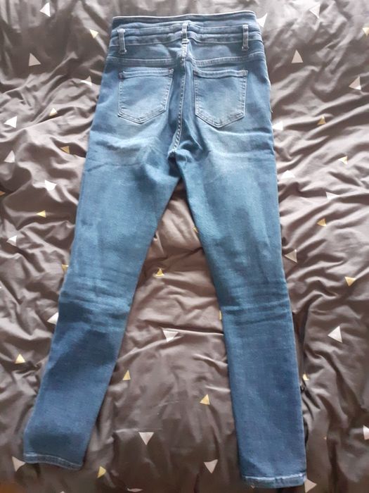 Sprzedam spodnie jeansowe