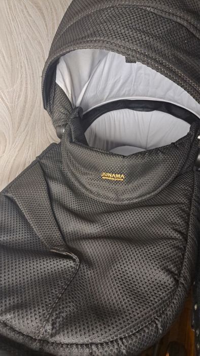 Продаю коляску Junama