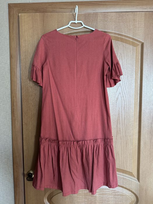 Ллянє вишите плаття