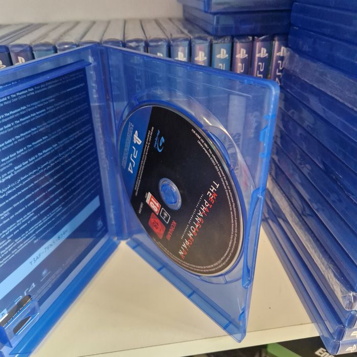 Metal Gear solid 5 the phantom pain ps4 ps5 PlayStation 4 5