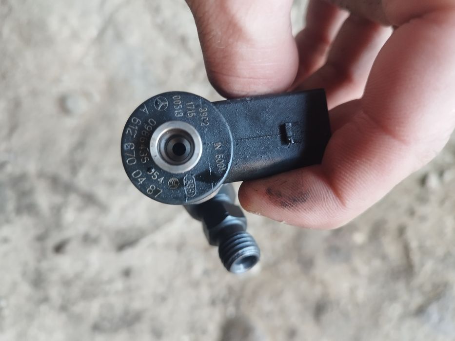 форсунки сняті з робочої машини віто 638