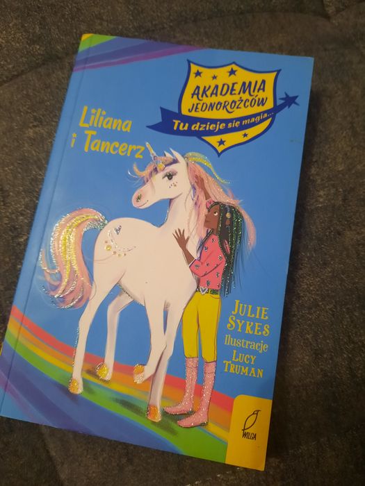 Akademia Jednorożcow Liliana i Tancerz