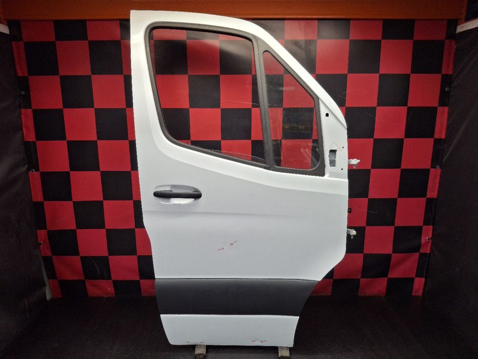 Porta frente direita MERCEDES-BENZ Sprinter 3,5-t (907, 910)