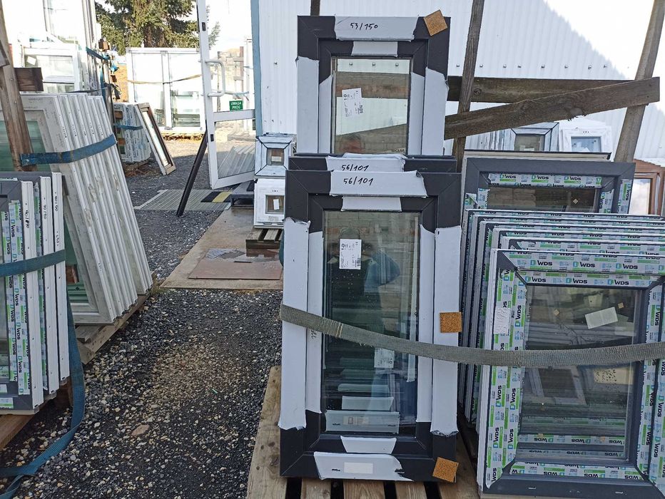 Okno pcv 56/101 czarne