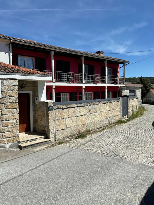 Moradia T4 em Zona de Baixa Densidade com Majoração de Fundos