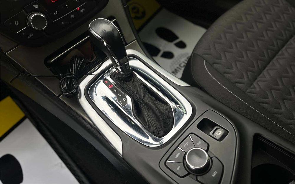 Opel Insignia Sports Tourer 2013